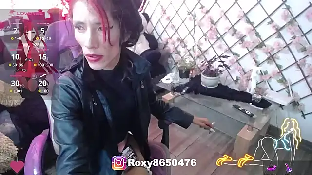 roxy roxxan online show from June 22, 2026, 7:22 pm