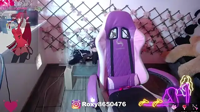 roxy roxxan online show from June 26, 2026, 1:28 pm