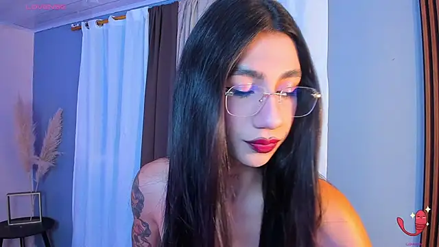 sofiaa grey  online show from November 2, 2025, 12:54 pm