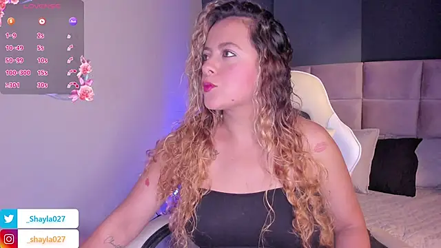 Shayla27 online show from June 1, 2026, 7:46 pm