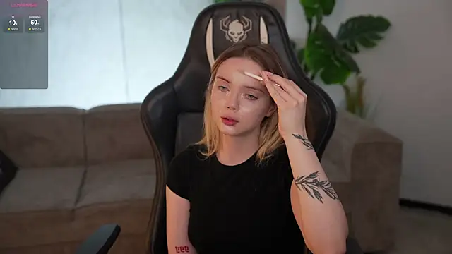 Cassy-Celestial  online show from September 25, 2025, 4:07 am