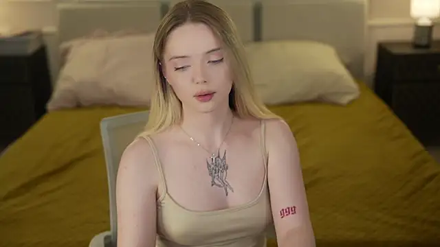 Cassy-Celestial  online show from September 20, 2025, 2:22 pm