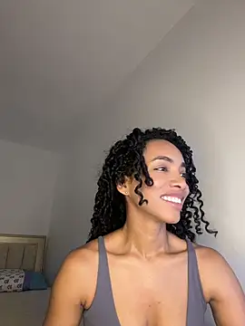 nicoleebony1 online show from May 25, 2026, 3:22 pm