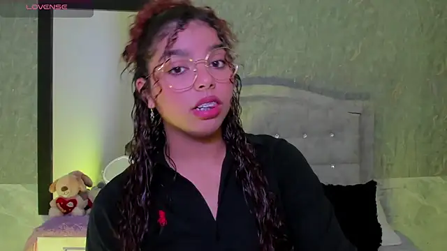 aurora rodriguez online show from March 23, 2025, 12:47 am