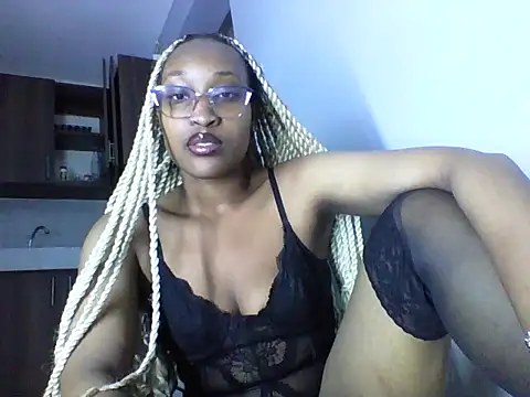 Snapshot of Sexy_briellah chatting on October 1, 2025, 7:18 pm Sexy briellah online show from October 1, 2025, 7:18 pm
