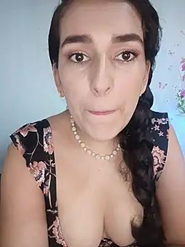 Snapshot of selem_hadid chatting on March 3, 2026, 7:43 pm selem hadid online show from March 3, 2026, 7:43 pm