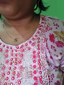 Snapshot of NEHA-DESHI chatting on May 18, 2026, 6:56 pm NEHA-DESHI online show from May 18, 2026, 6:56 pm