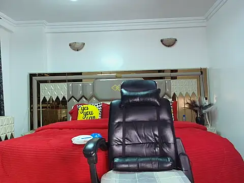 Snapshot of ebony_shilly3 chatting on February 1, 2026, 12:53 am ebony shilly3 online show from February 1, 2026, 12:53 am