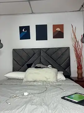 AnithaFigueroa1 online show from February 20, 2025, 12:30 am