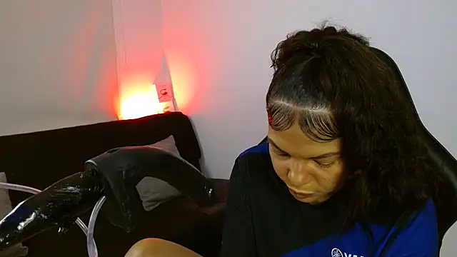 Anabel693 online show from March 13, 2025, 7:42 am