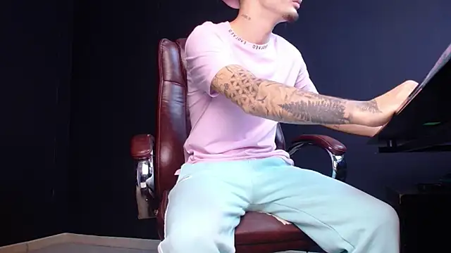 BrandonTate online show from October 30, 2025, 5:39 am