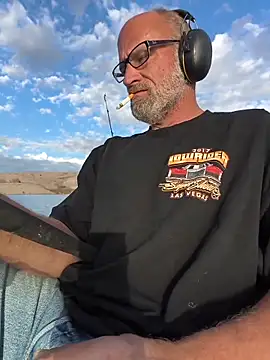 FloppyPickle4u online show from February 6, 2026, 3:41 pm