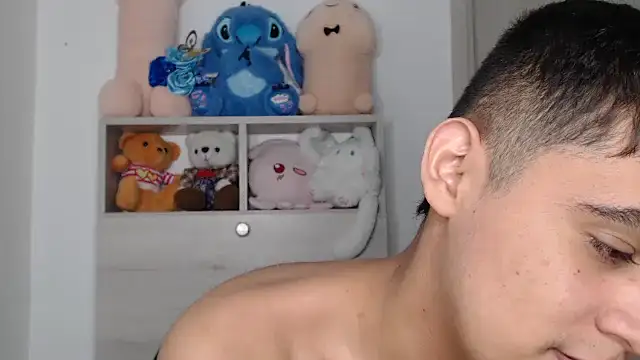 kaiine190 online show from February 18, 2026, 6:33 am