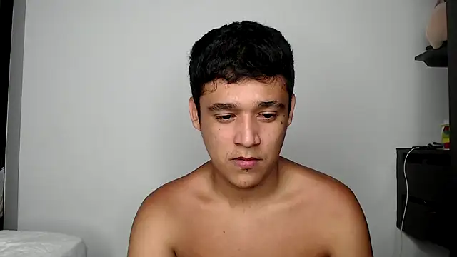 kaiine190 online show from April 10, 2026, 9:49 am