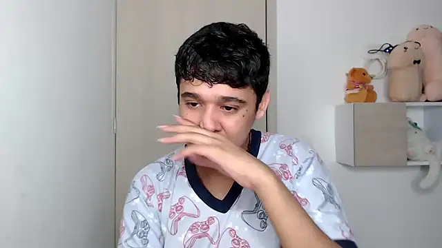 kaiine190 online show from October 20, 2025, 6:48 am