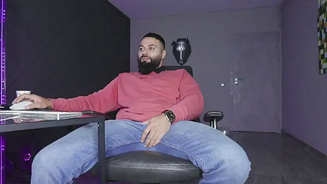 mattmasterss online show from November 24, 2025, 5:51 am