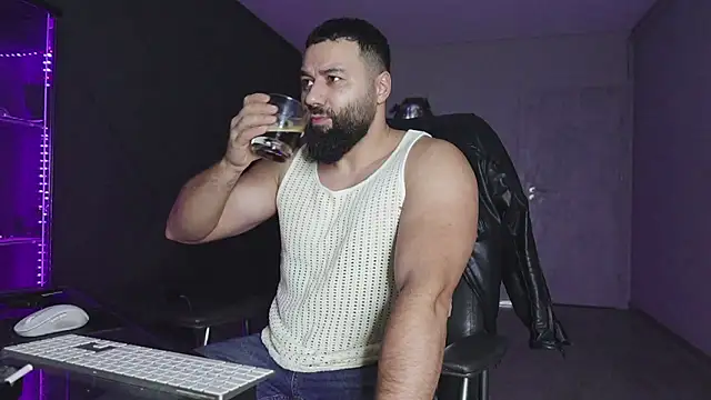 mattmasterss online show from February 3, 2026, 10:15 pm