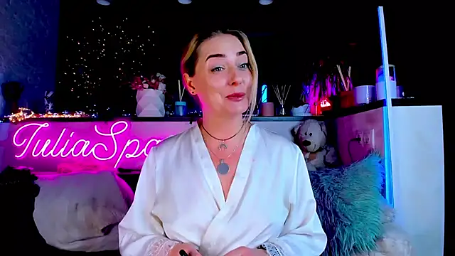  JuliaSpace  online show from February 9, 2025, 7:41 pm