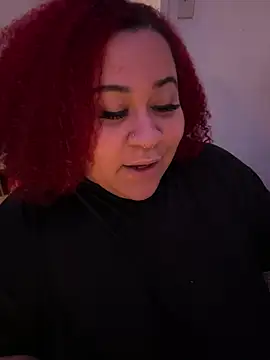 Juicyjordie online show from February 4, 2025, 5:23 pm