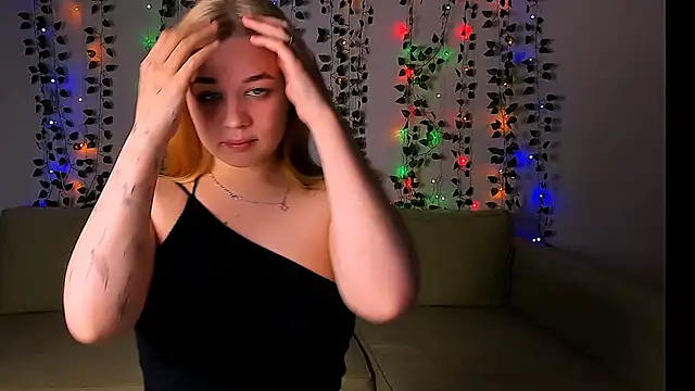 AlicePopsy online show from February 4, 2025, 10:10 am