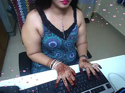 Arushisingh8888 online show from September 25, 2025, 11:05 am