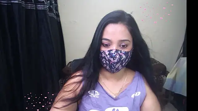 Arushisingh8888 online show from April 19, 2026, 12:28 pm