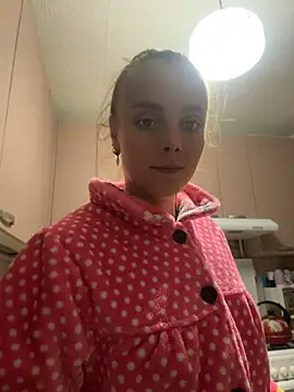 AlisaKissss online show from April 12, 2026, 6:55 pm