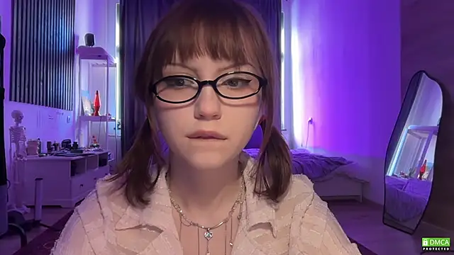electric babe online show from May 14, 2026, 12:13 pm