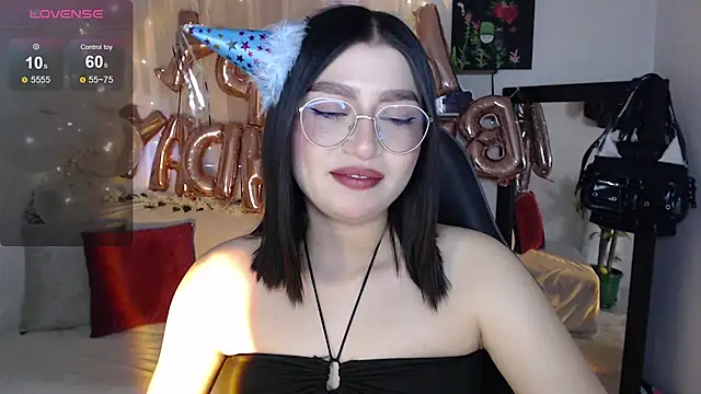 mily thomson b  online show from September 11, 2025, 8:09 pm