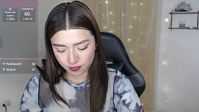 mily thomson b  online show from February 22, 2025, 12:05 am