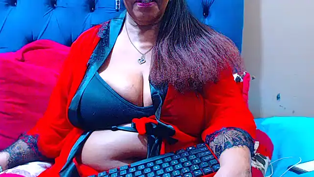 ebonycandy10 online show from October 4, 2025, 4:14 am
