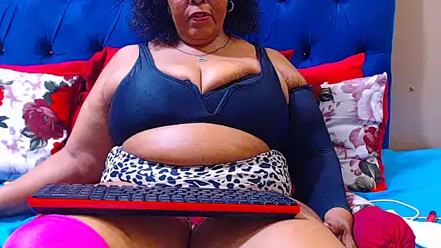 ebonycandy10 online show from October 18, 2025, 6:48 am