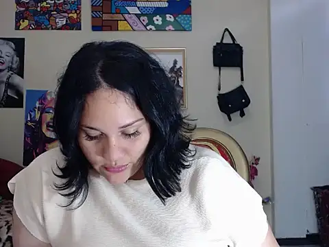 melissa4855 online show from November 18, 2025, 9:18 pm