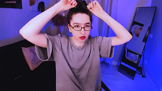 Lily xBabe online show from April 19, 2026, 11:44 am