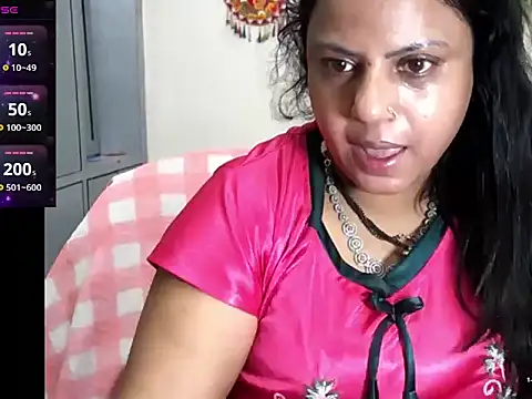 Snapshot of Sexy_komolika chatting on June 28, 2026, 1:56 am Sexy komolika online show from June 28, 2026, 1:56 am