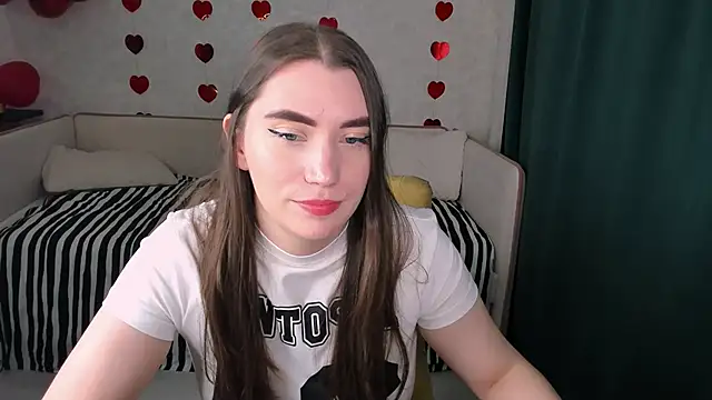 pussyhome2407 online show from March 19, 2025, 5:39 pm