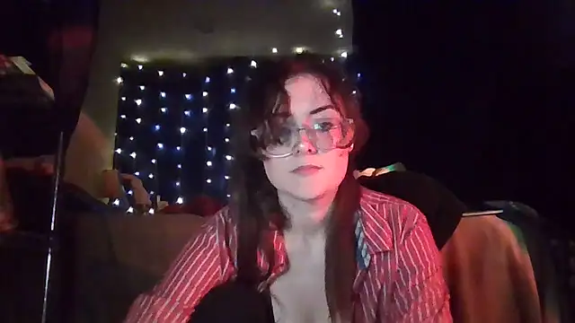 EyaDivine1 online show from July 14, 2026, 4:06 am