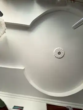 emiss  online show from October 4, 2025, 2:18 pm