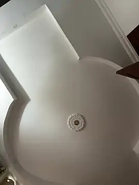 emiss  online show from March 6, 2025, 1:24 pm