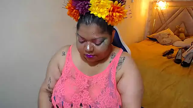 brunette 35 online show from March 2, 2025, 4:28 am