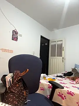 misskimaa2 online show from October 9, 2025, 3:51 am