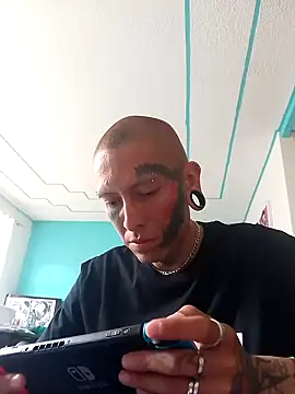 deivid estrada online show from September 26, 2025, 6:37 pm