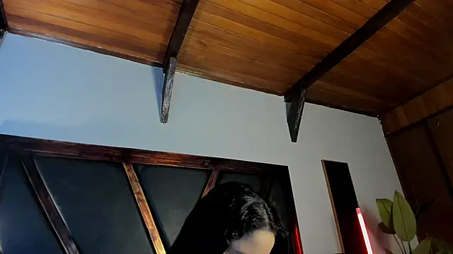 Snapshot of EmiliWilliams chatting on April 21, 2026, 10:49 pm EmiliWilliams online show from April 21, 2026, 10:49 pm
