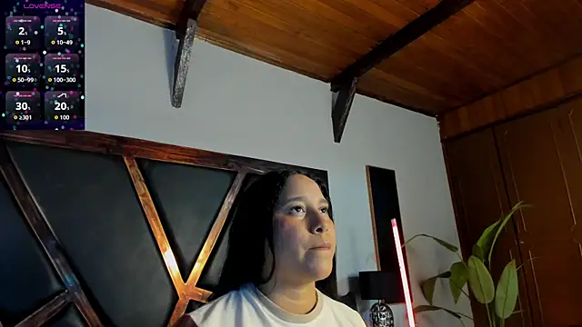 Snapshot of EmiliWilliams chatting on April 25, 2026, 10:40 pm EmiliWilliams online show from April 25, 2026, 10:40 pm