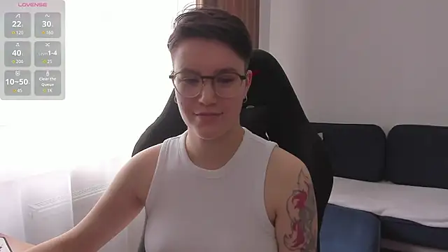 Snapshot of JessieFlower chatting on June 18, 2026, 7:40 am JessieFlower online show from June 18, 2026, 7:40 am