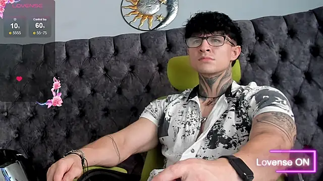 Snapshot of Jeins_carter chatting on March 17, 2025, 5:05 pm Jeins carter online show from March 17, 2025, 5:05 pm