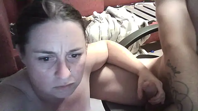 Ston3r420Coupl3 online show from January 10, 2025, 7:11 pm