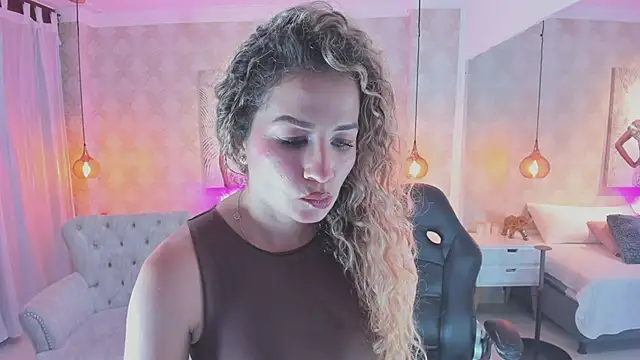 Snapshot of Shantall__ chatting on February 13, 2026, 11:21 am Shantall online show from February 13, 2026, 11:21 am