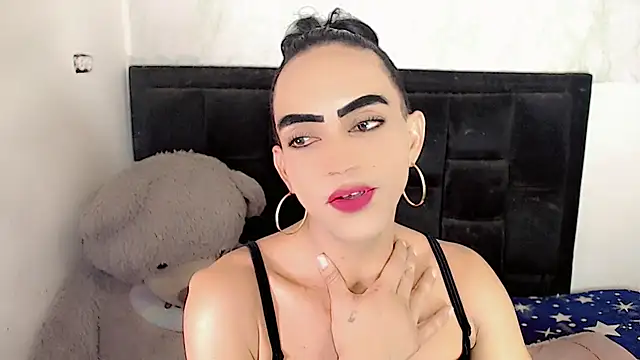 Michell Queen online show from December 1, 2025, 7:53 am