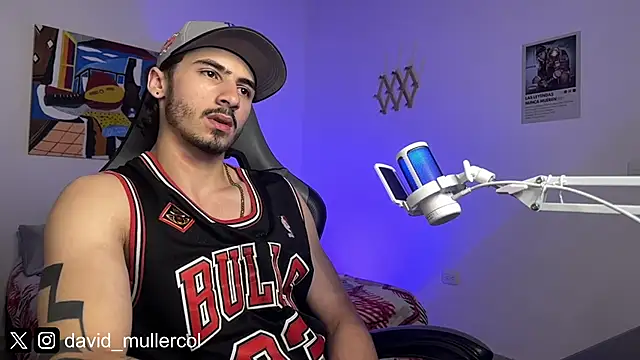 David Brown18 online show from March 22, 2025, 2:16 am